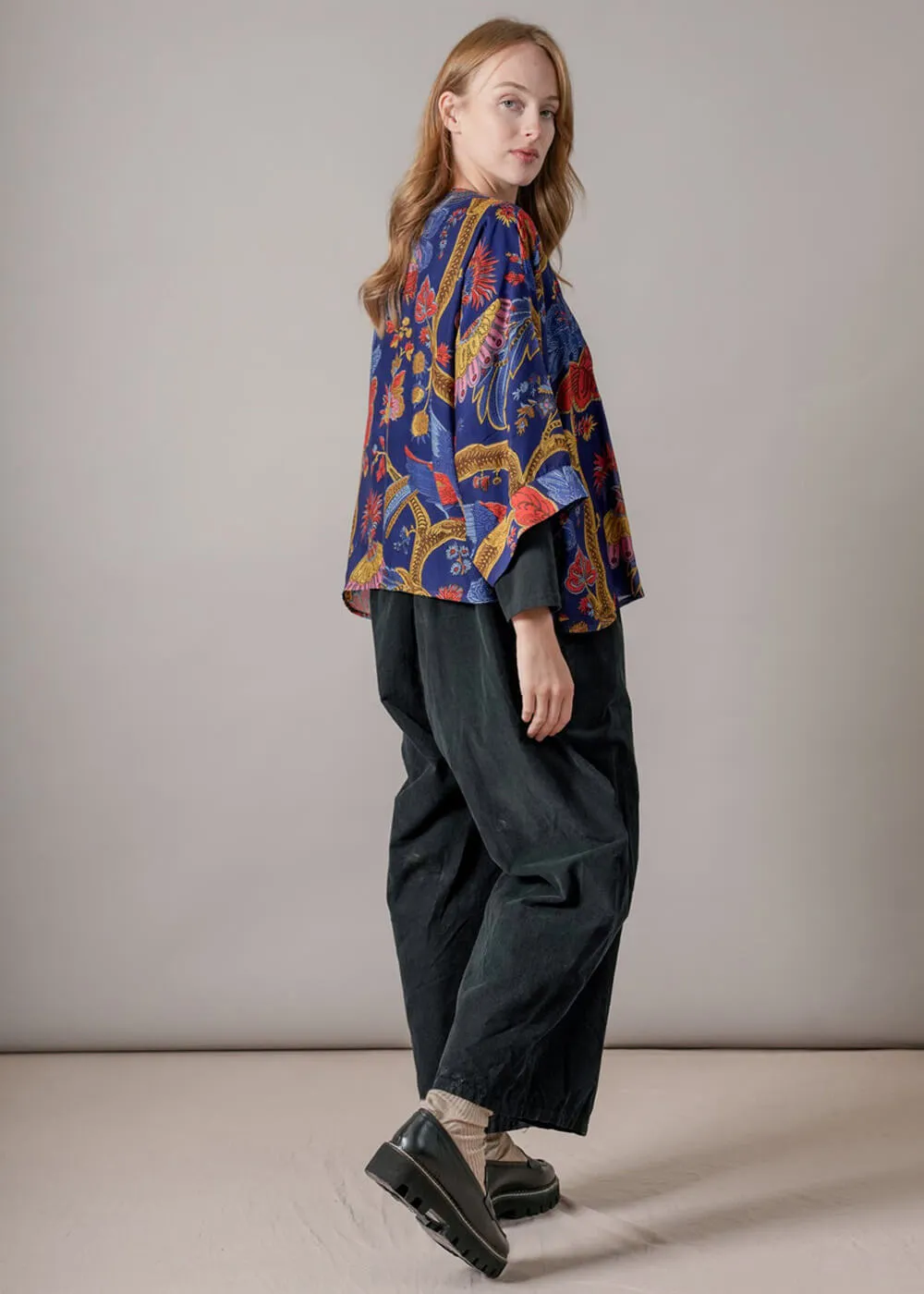 One Hundred Stars Climbing Peacock Short Kimono Royalblue