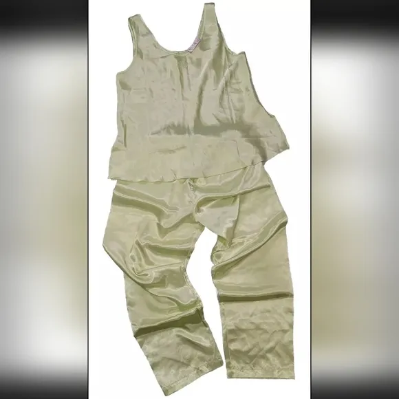 Oscar De La Renta Pink Label Pajama Set Green‎ Medium Satin Silky Tank Capris