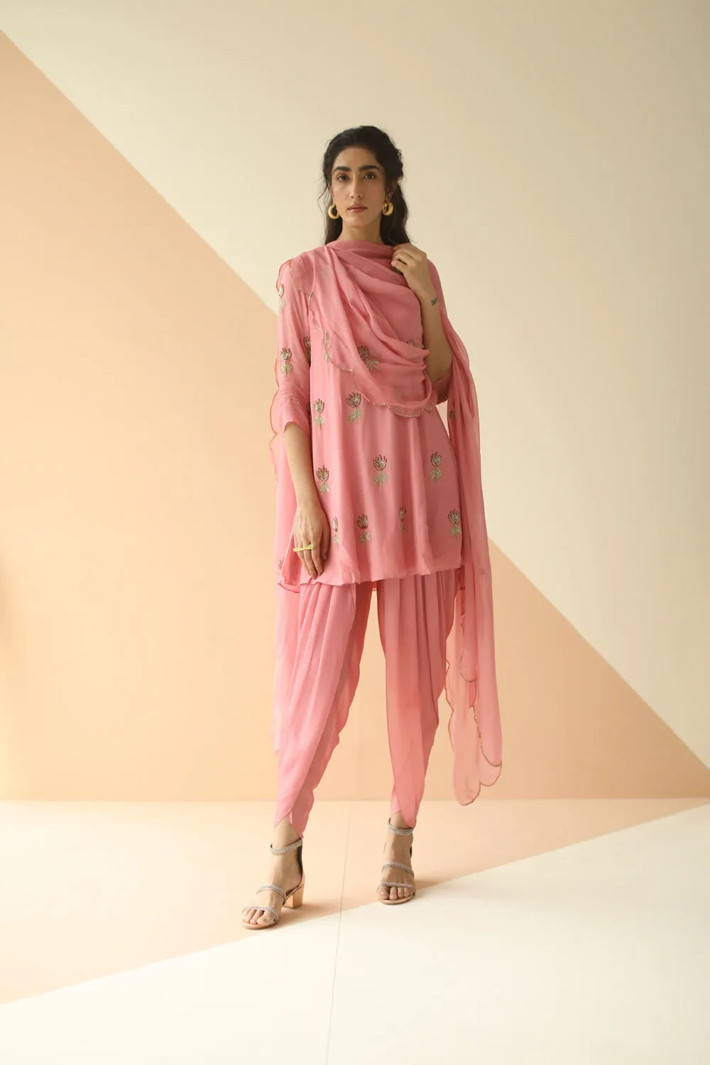 PINK MAUVE BUTI PEPLUM DHOTI WITH SCALLOP DUPATTA