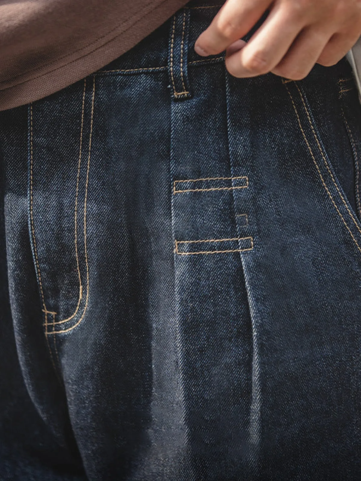 Pleated Tanned Jeans