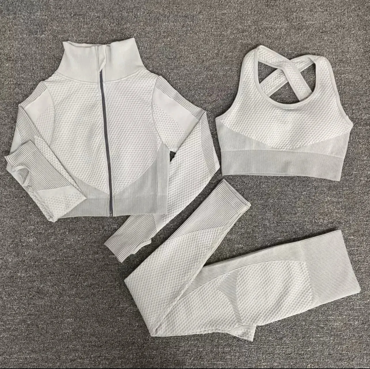 PRE-ORDER Trinity 3 Piece Seamless Fitness Set x Light Gray
