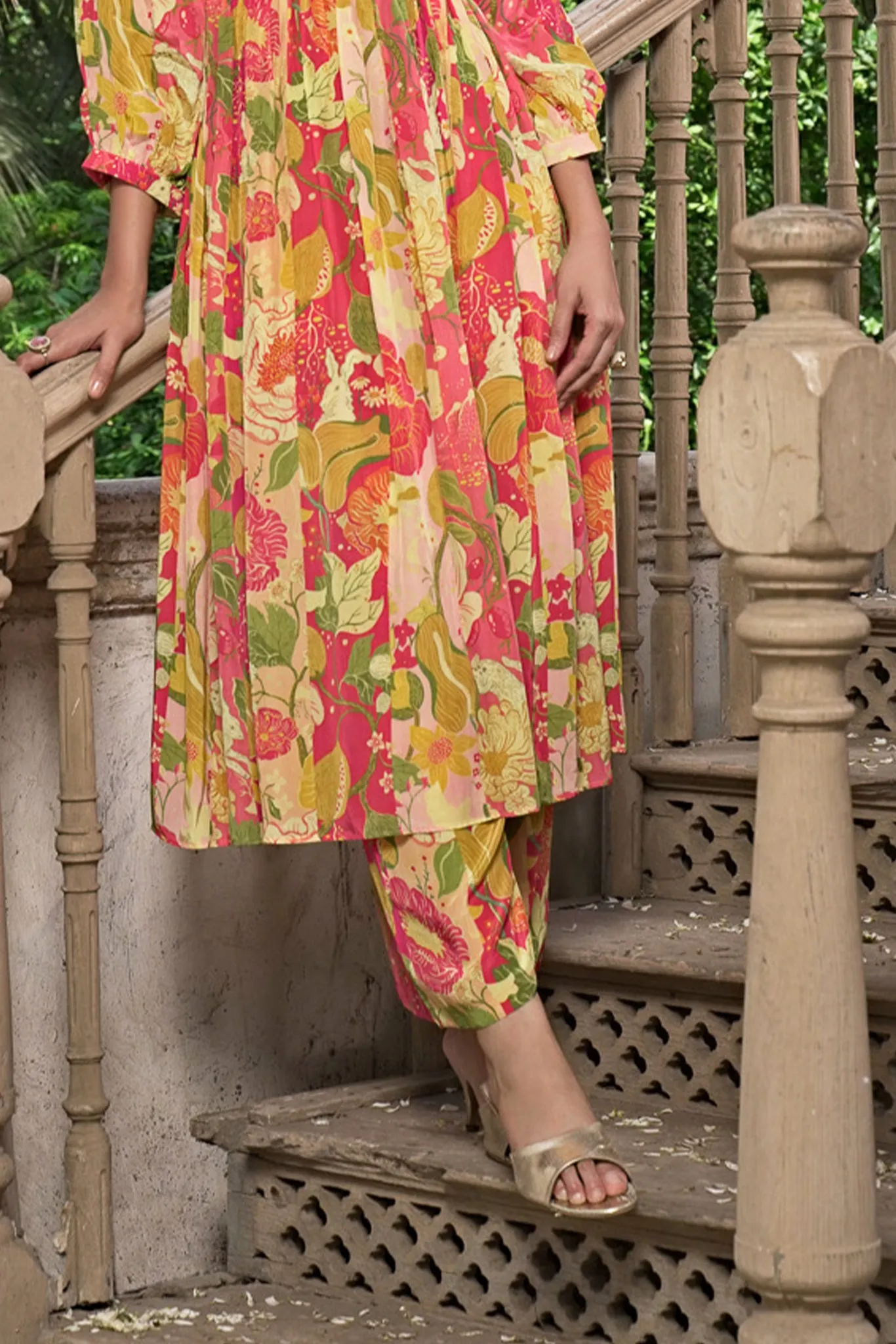 Printed Kurta Set with Ruffle Collar and Hand Work