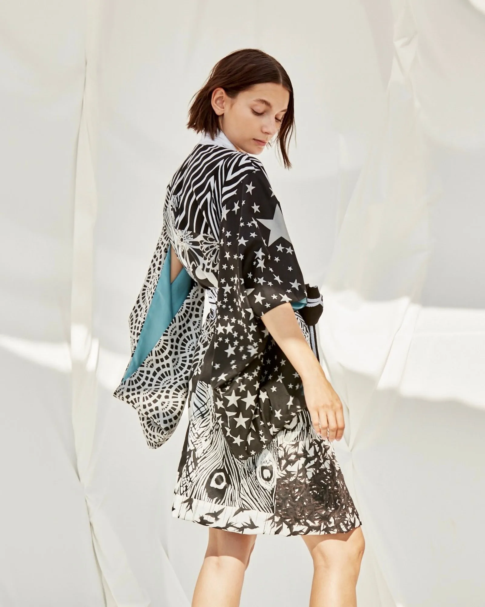 Purple Haze Kimono - Black & White