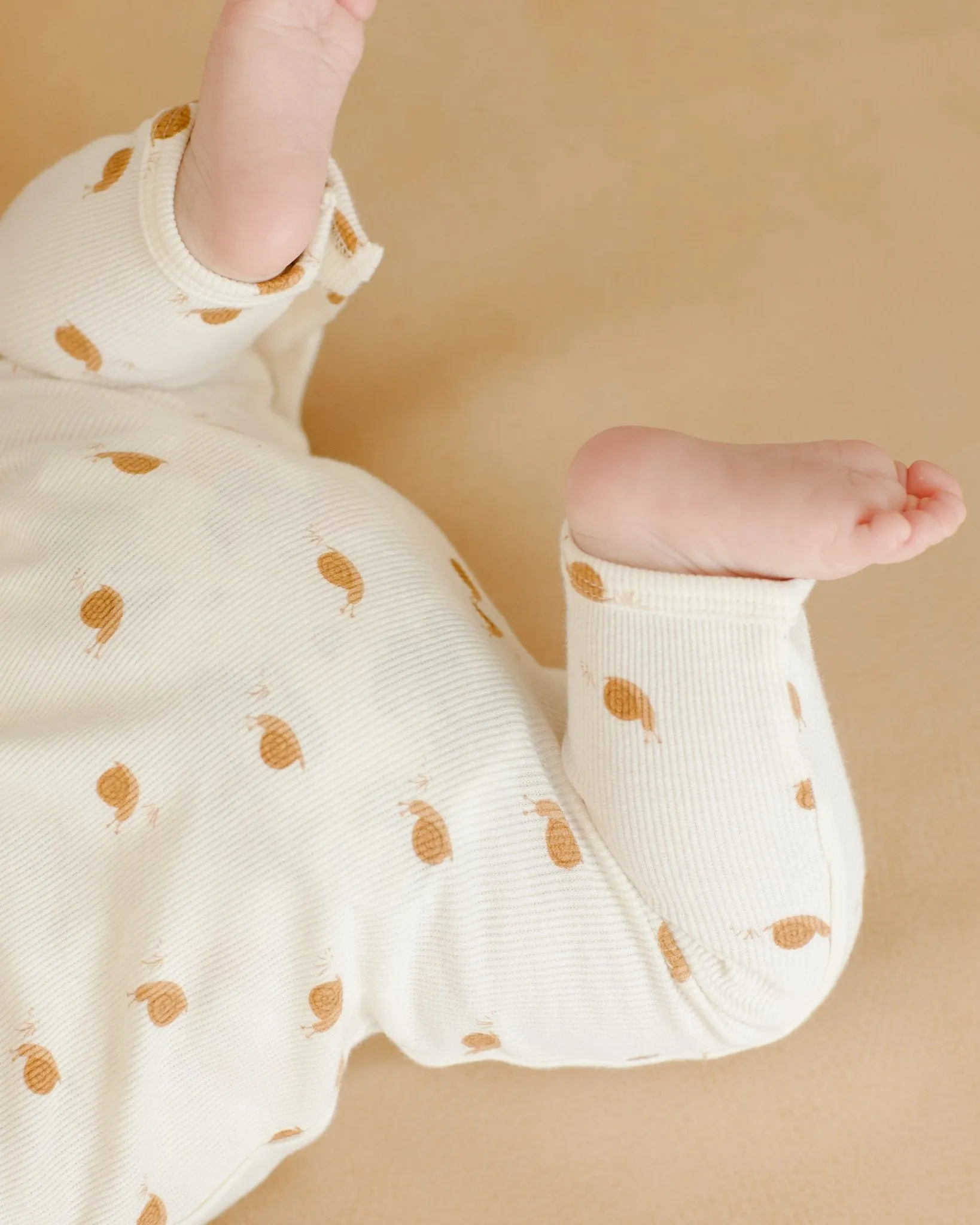 Ribbed Baby Jumpsuit || Snails