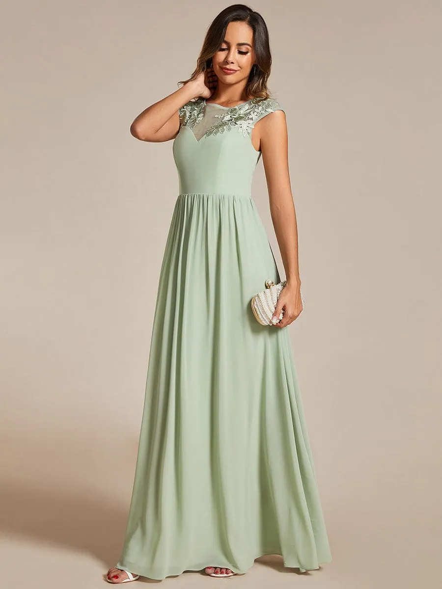 Robe de soirée trapèze à manches courtes et col rond en mousseline de soie avec imprimé sur les épaules(Vente finale)