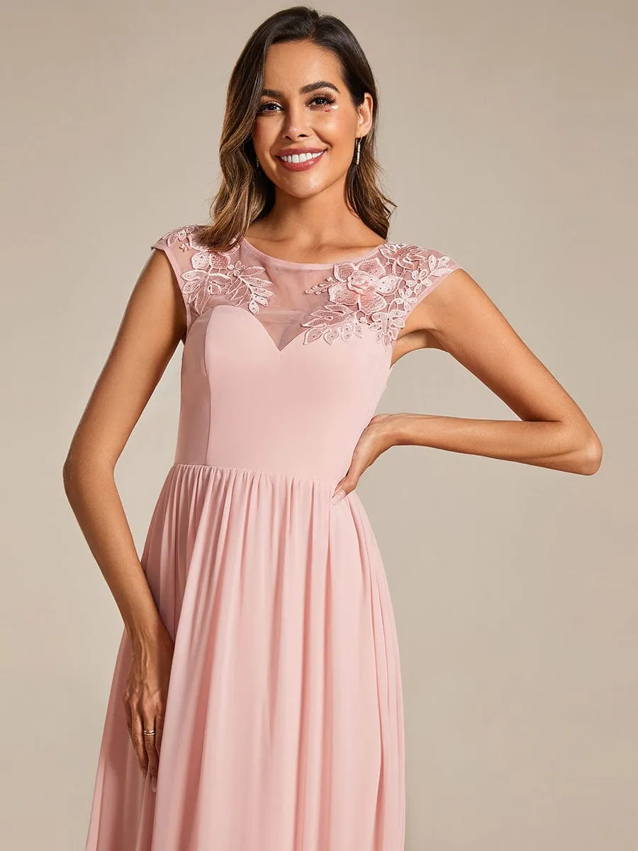 Robe de soirée trapèze à manches courtes et col rond en mousseline de soie avec imprimé sur les épaules(Vente finale)