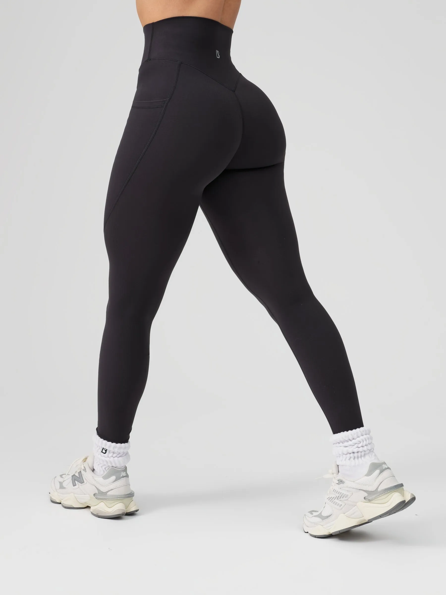 Rosa Pocket Legging - Onyx Black