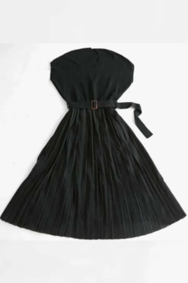 Round Neck Chiffon Hem Maxi Dress (Fit. up to 220lbs)