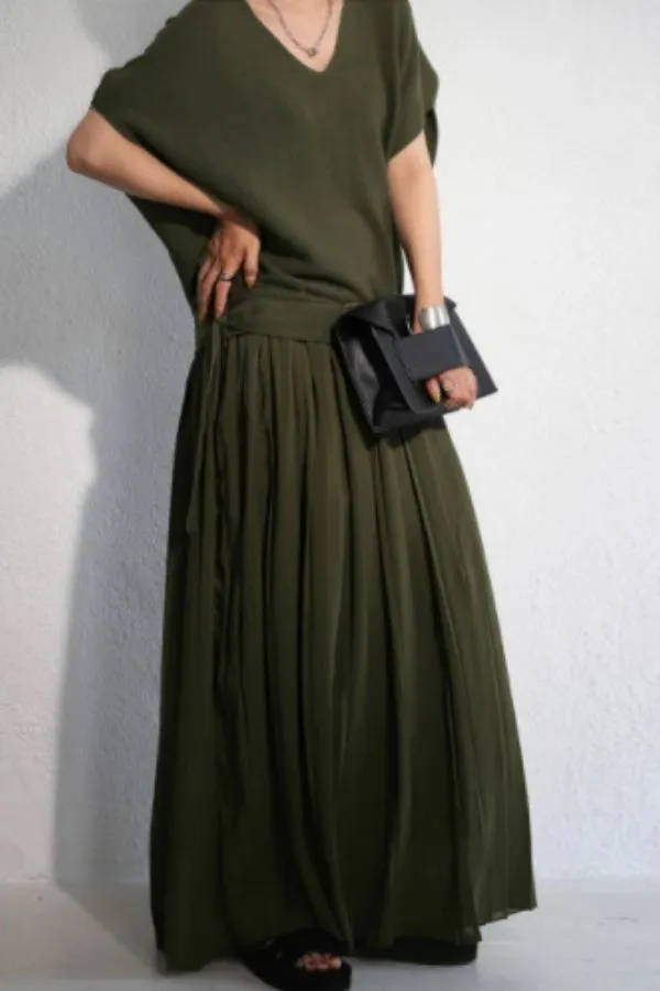 Round Neck Chiffon Hem Maxi Dress (Fit. up to 220lbs)