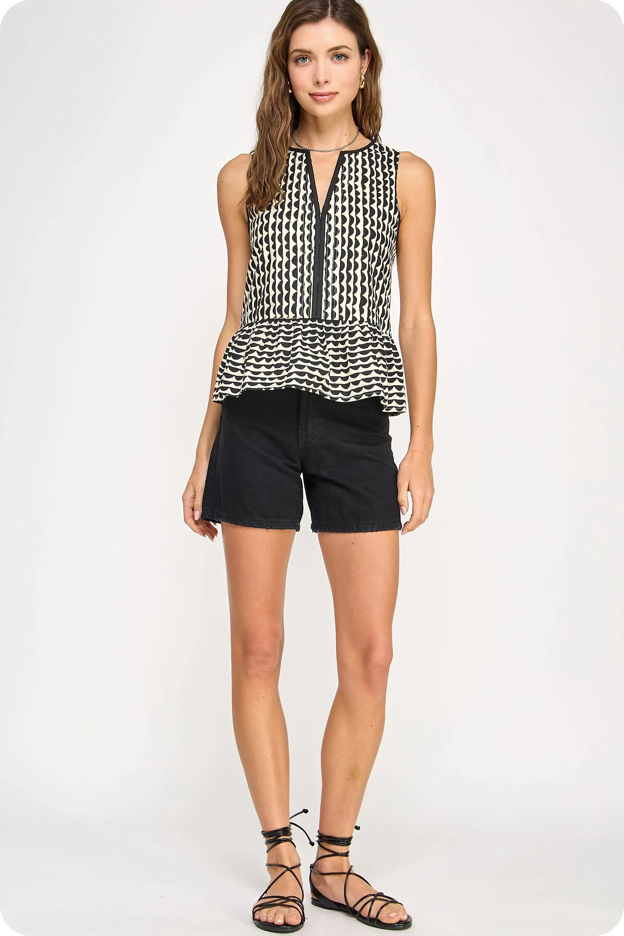 Scallop Print Sleeveless Blouse