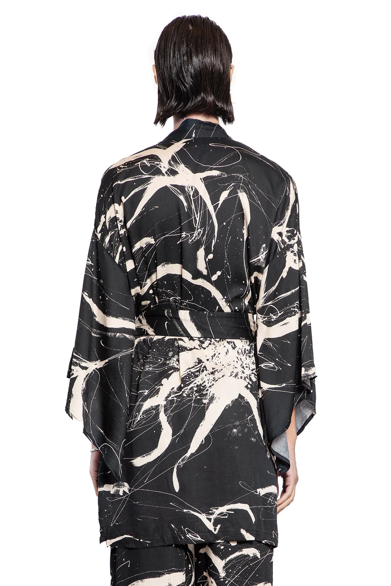 Script Kimono in Black