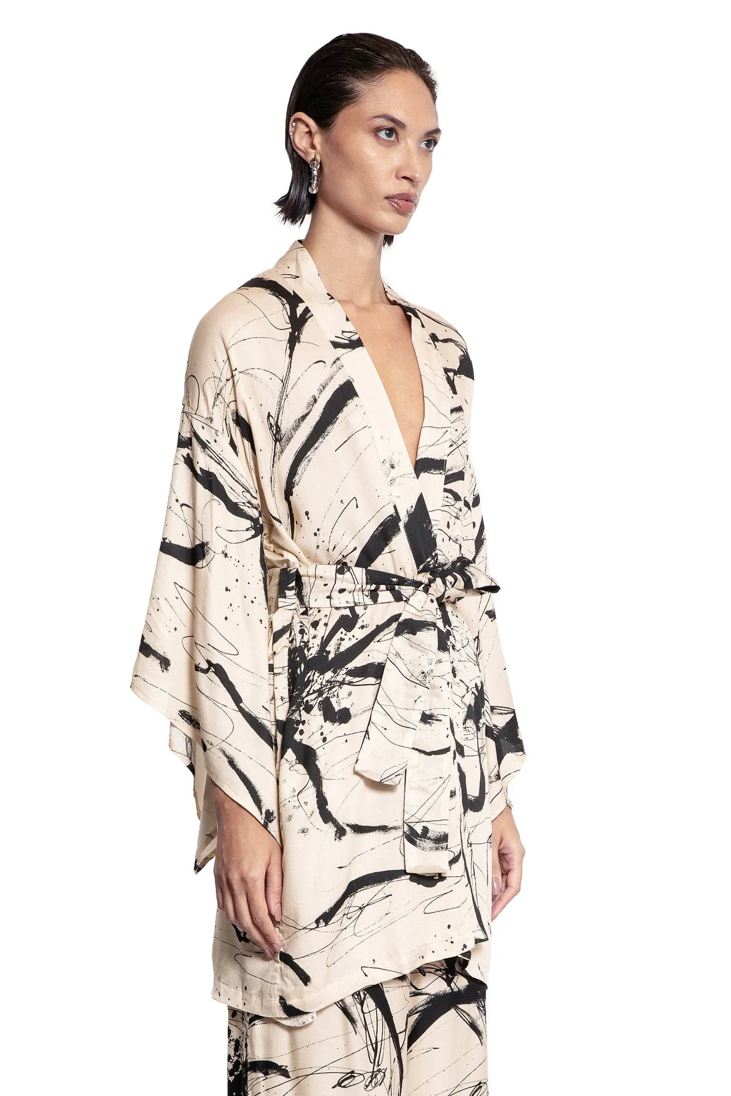 Script Kimono in Cream