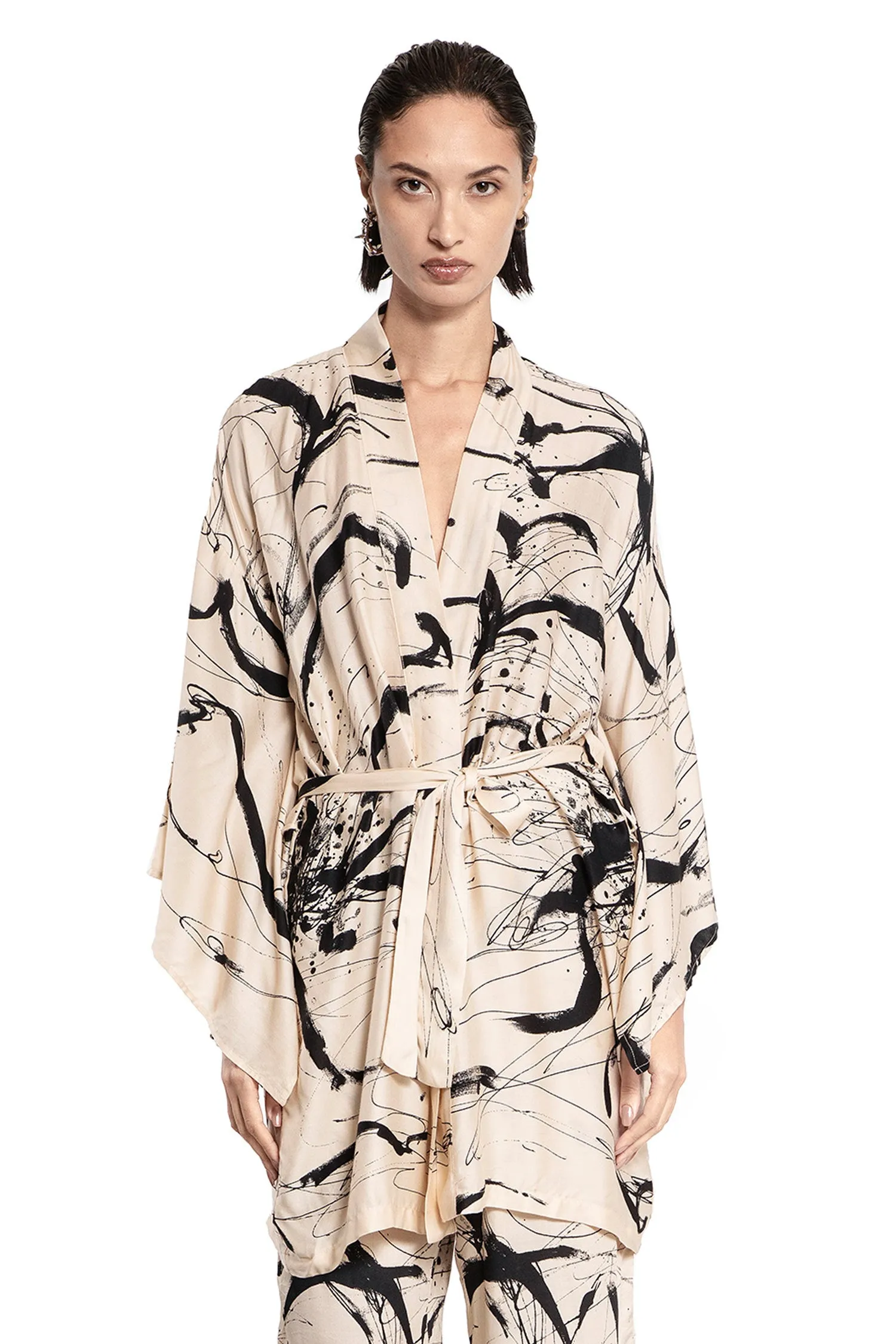 Script Kimono in Cream