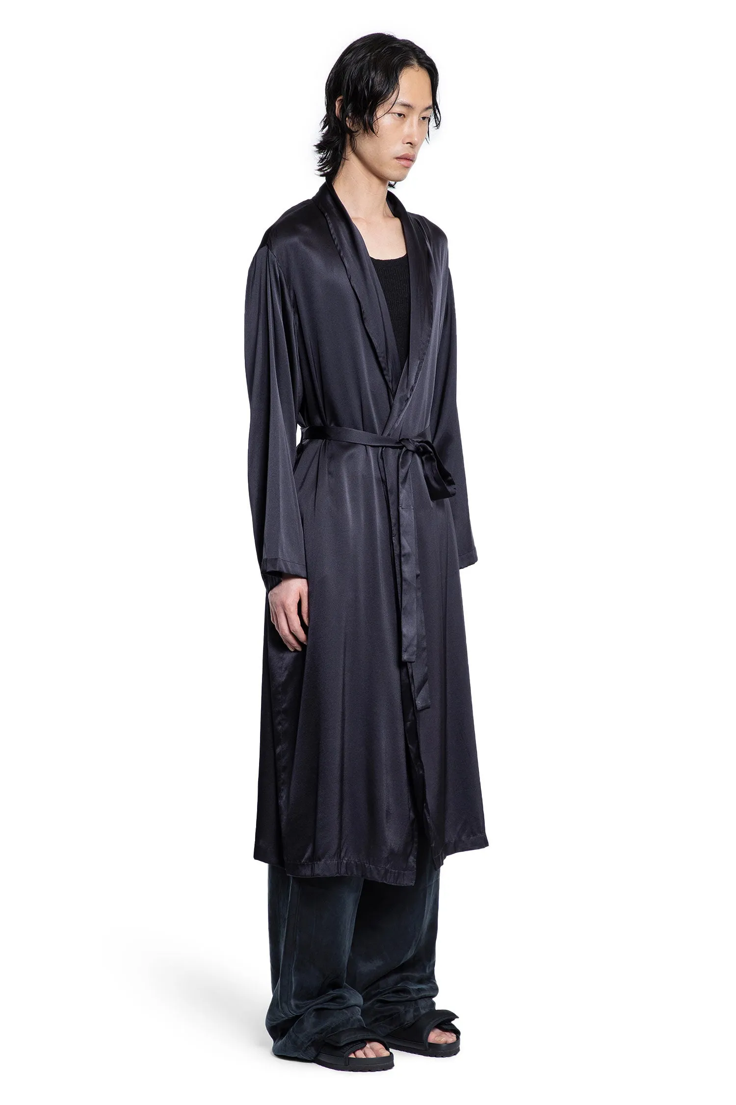 Silk Lounge Robe in Black