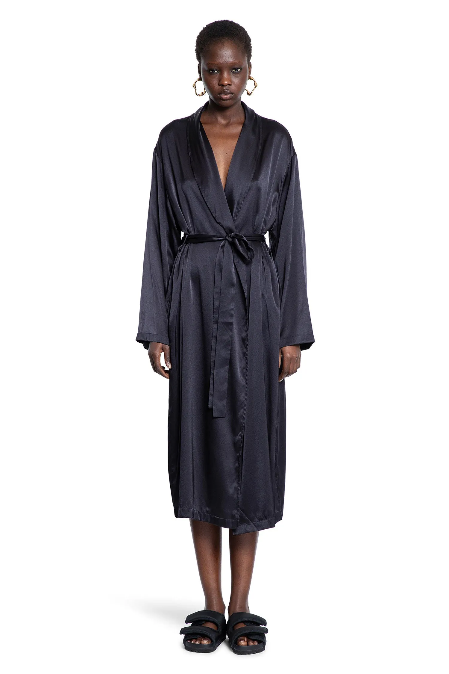 Silk Lounge Robe in Black