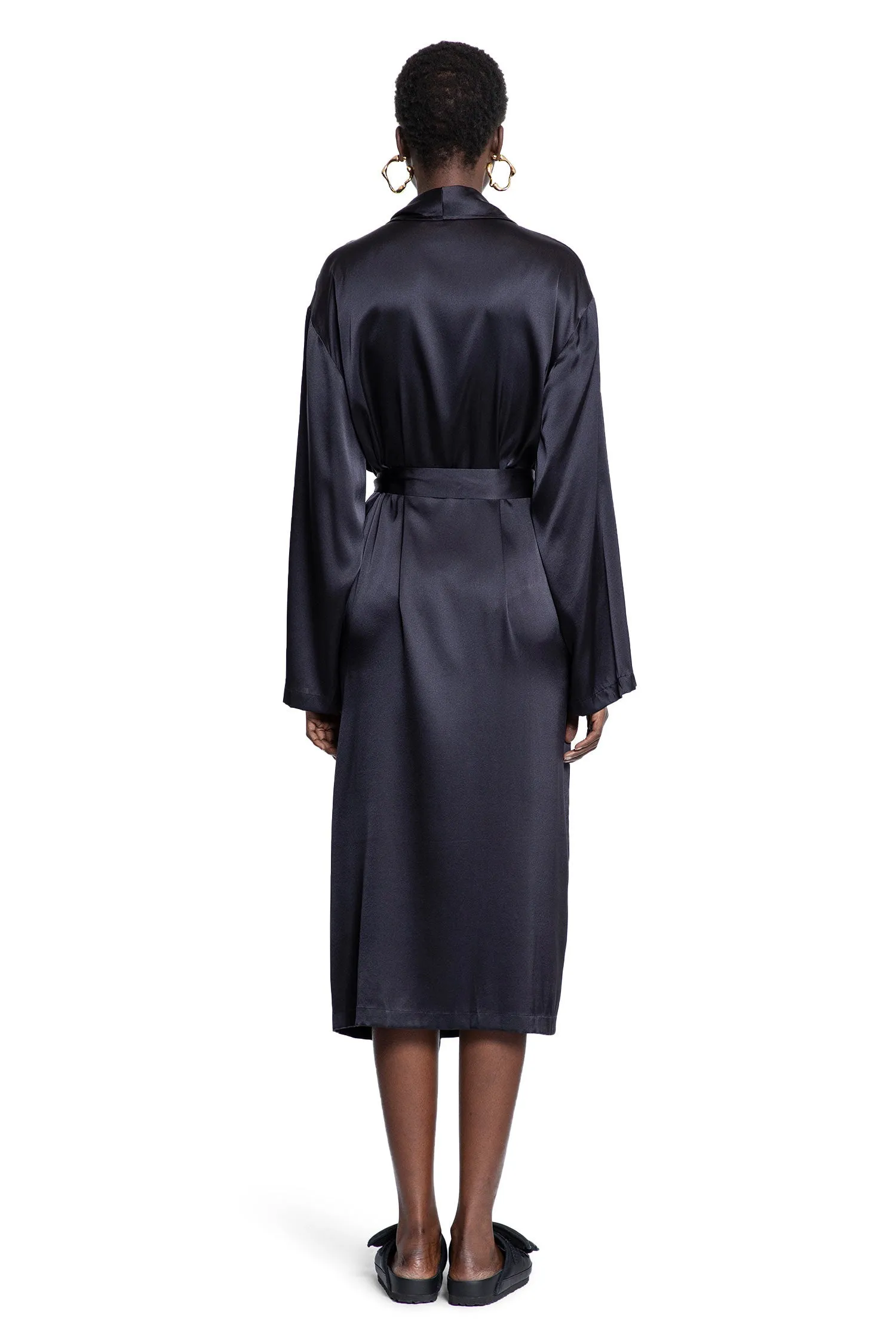 Silk Lounge Robe in Black