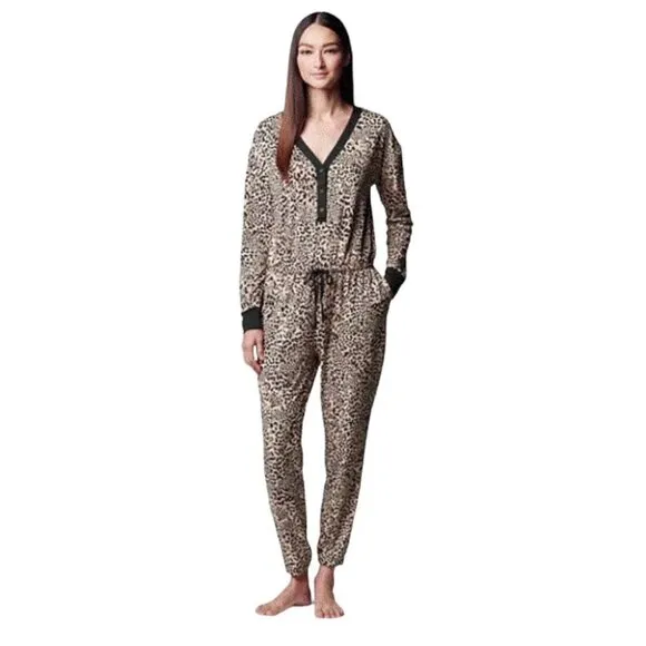 Simply Vera Wang Womens Black Tan Leopard Long Sleeve Onesie Pajamas Sz M NWT
