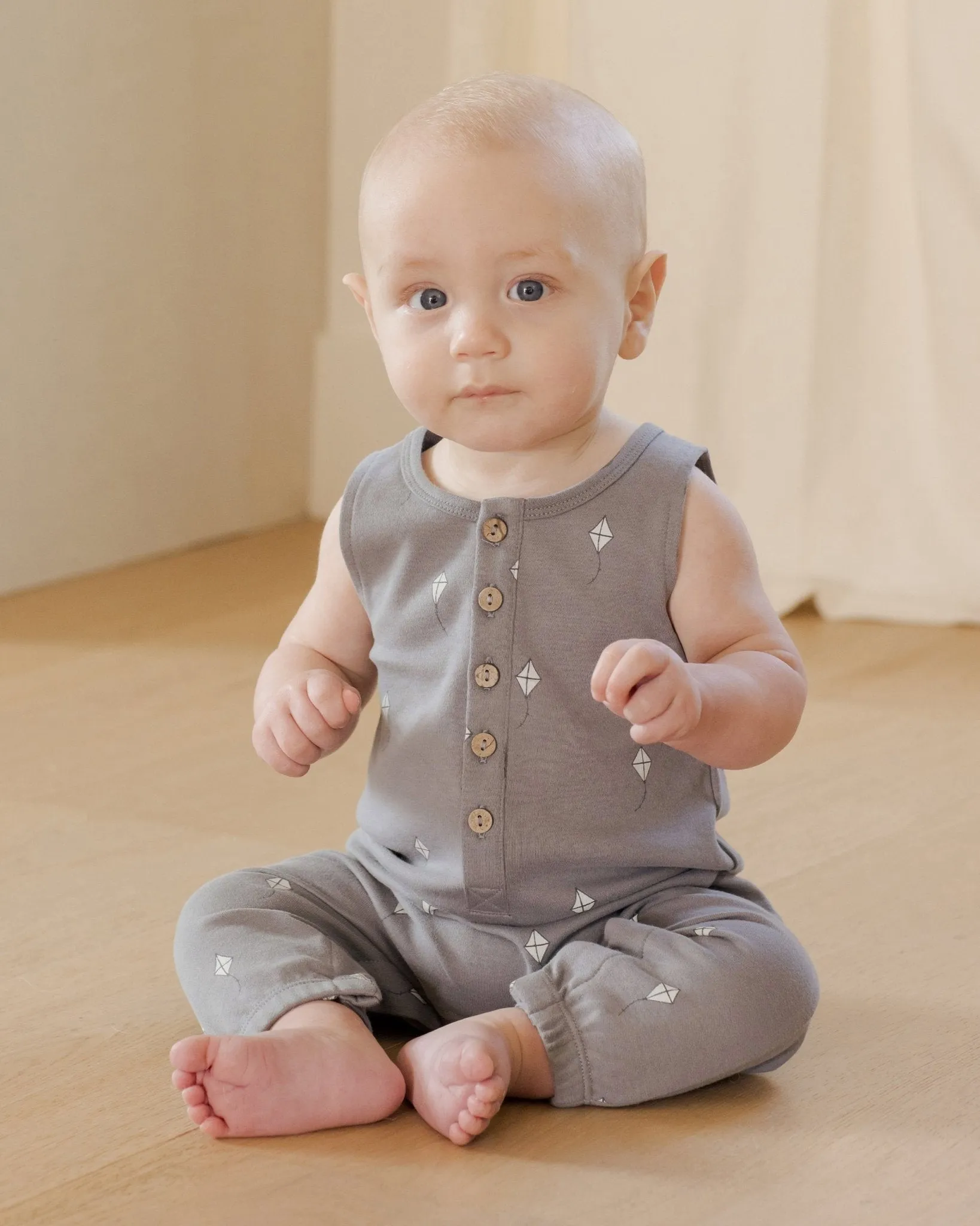 Sleeveless Jumpsuit || Kites