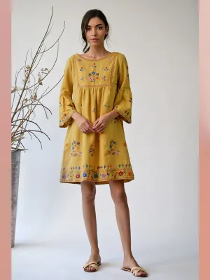 UMBAR by Payal Pratap   I   Dress Shakoor  I   A Flattering Summer Silhouette With Peplum Sleeves And Special Thread Embroidery Patterns From The Kutch Region  I  Wear During The Day Or At Your Perfect Holiday Getaway In The Night Too
