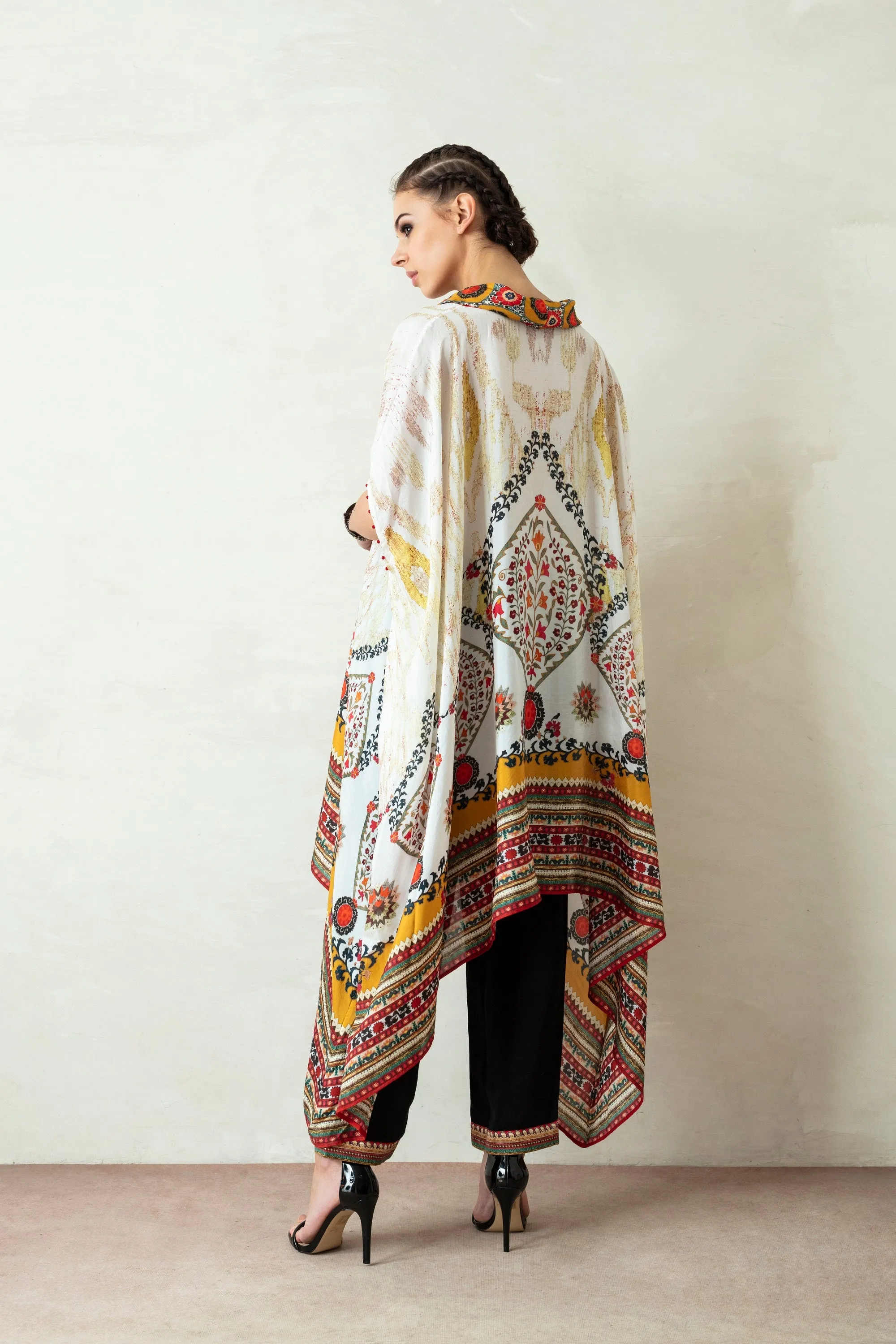 Uzbek : Lavanya - Ivory