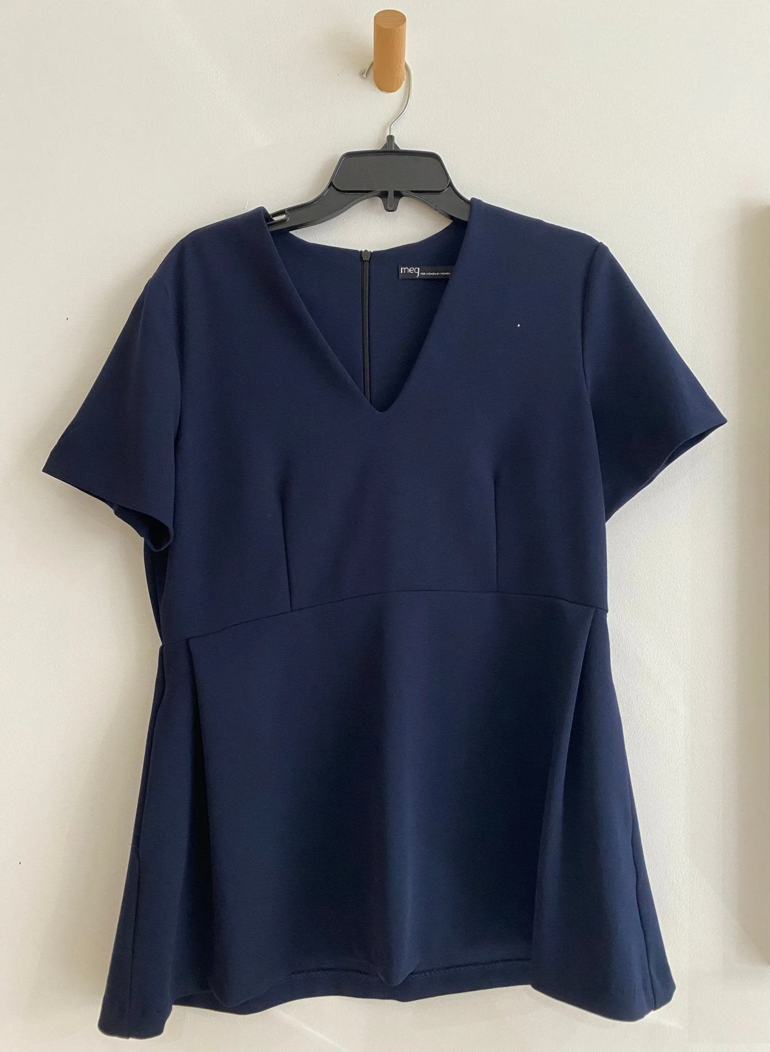 V Neck Peplum Top - Navy - L (RESALE ITEM)
