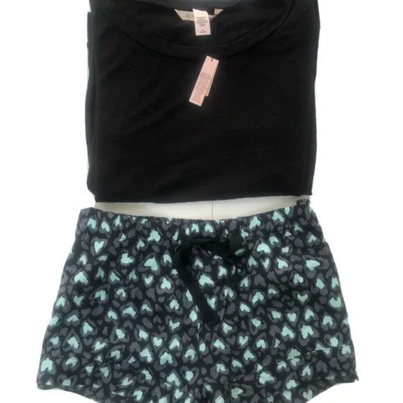Victorias Secret 2pc Pajamas Set Meduim hearts