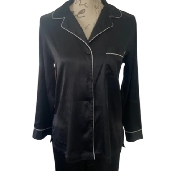 Victoria’s Secret Black Polyester Satin 2-Piece Pajama Set Black White XS