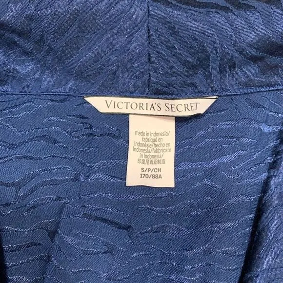 Victoria's Secret Pajamas Womens Small Blue Satin Lounge Jumpsuit Zebra Print