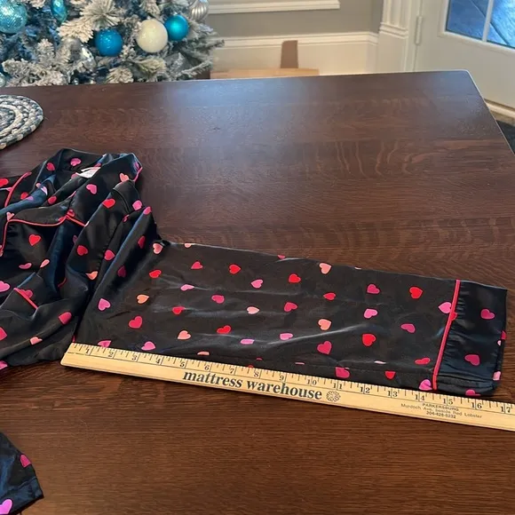 Victoria’s Secret Satin heart pajamas top and bottom set size Medium.