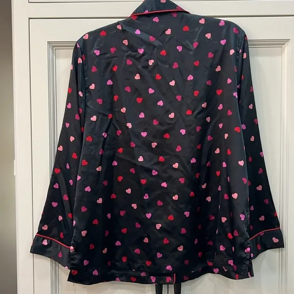 Victoria’s Secret Satin heart pajamas top and bottom set size Medium.