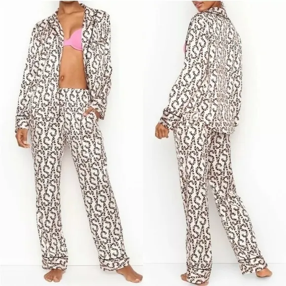 Victoria's Secret VS Logo Satin Pajamas Button Front Leopard Print White Pink M