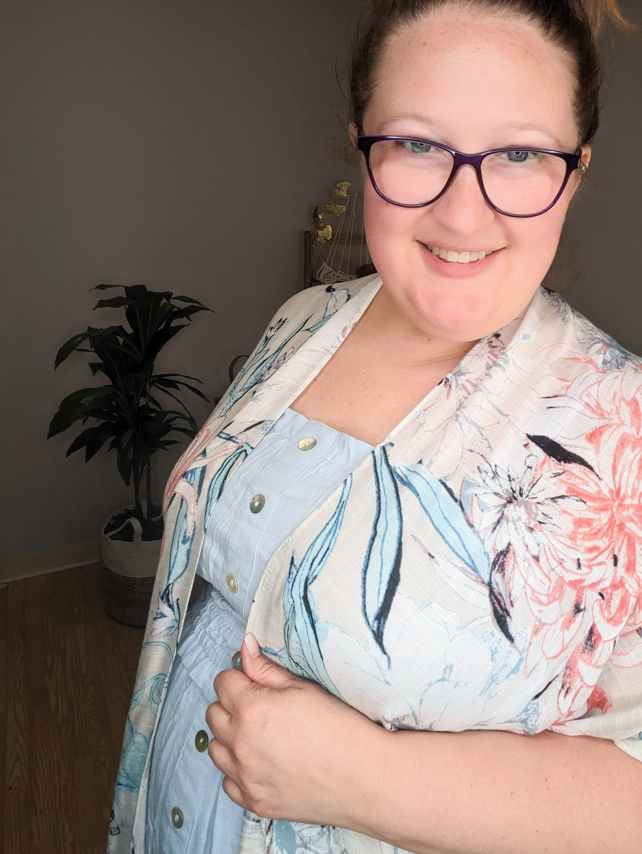 Virginia Airy Light Floral Kimono
