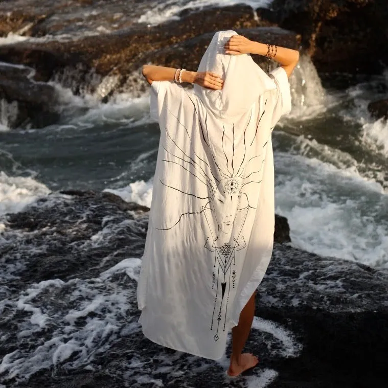 Wandering Monk | White Kimono
