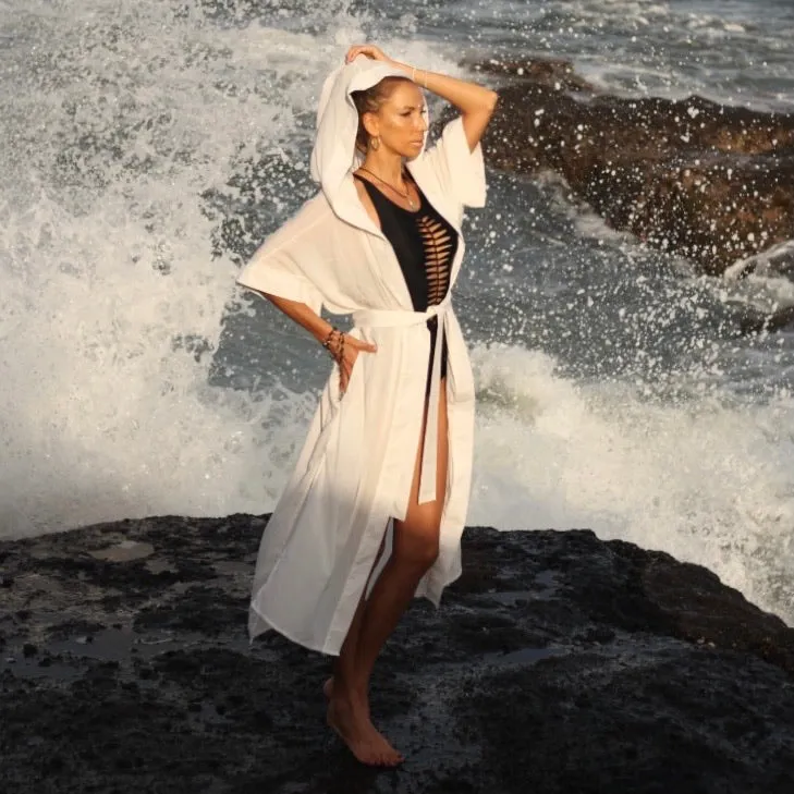 Wandering Monk | White Kimono