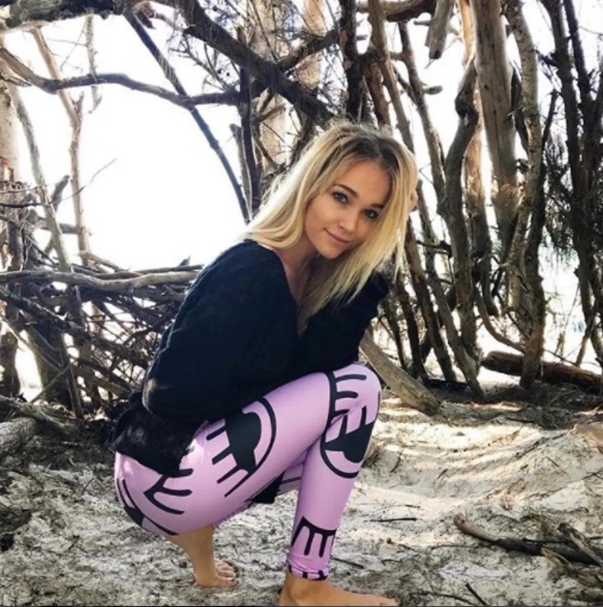 Wearable Art Leggings : Wink