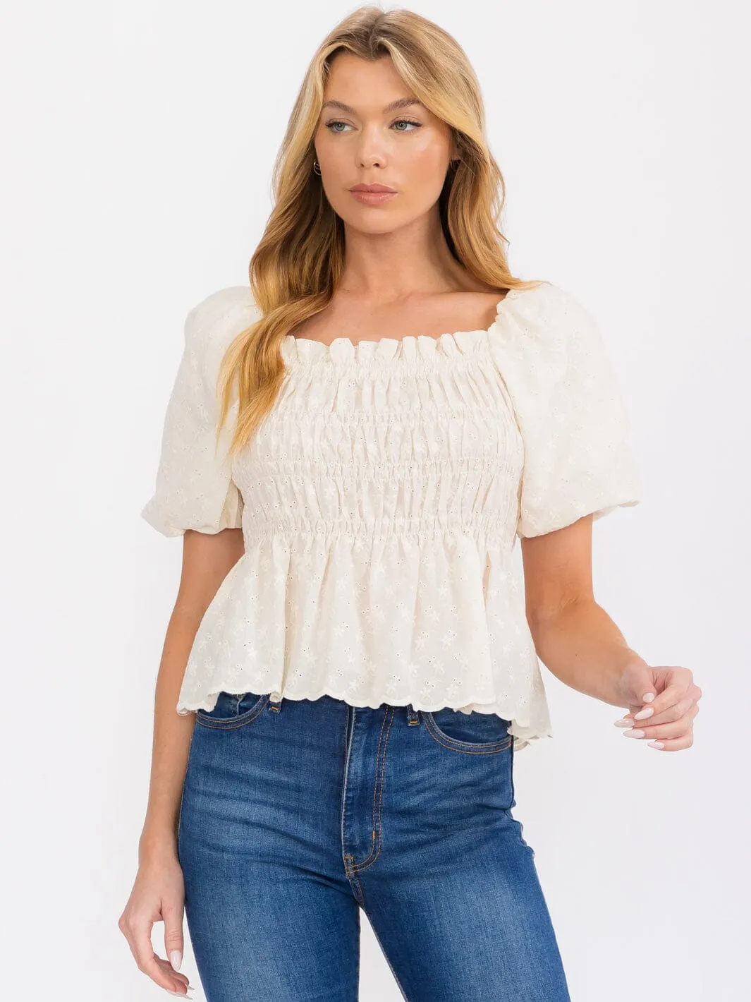 WOMEN'S SHORT PUFF SLEEVE SMOCK EYELET DETAILED PEPLUM TOP