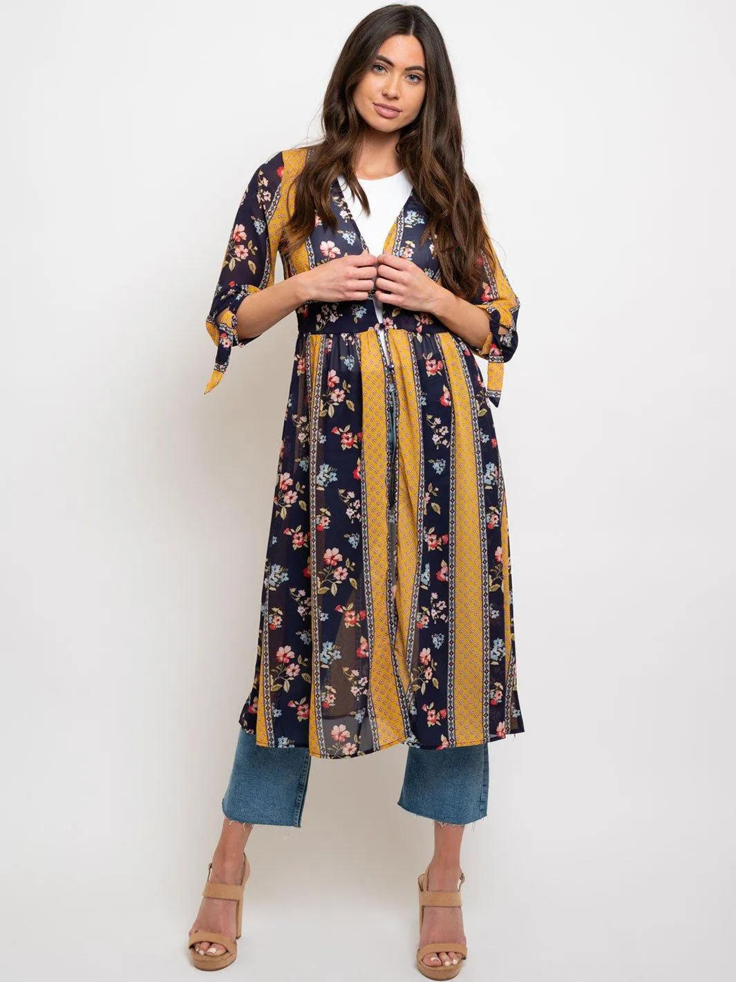 WOMEN'S SHORT SLEEVE BUTTON UP FLORAL KIMONO