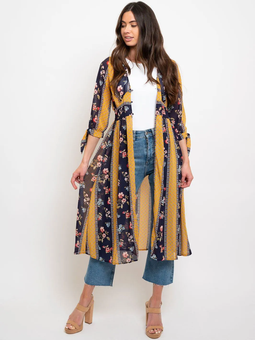 WOMEN'S SHORT SLEEVE BUTTON UP FLORAL KIMONO